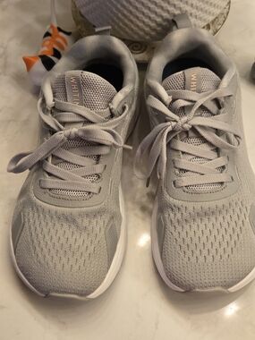 WHITIN Light Gray Women's Athletic Sneakers